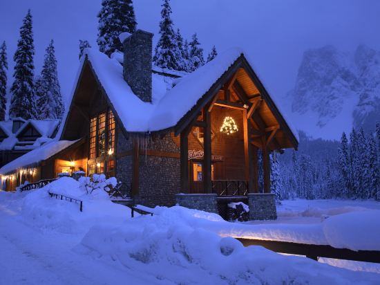Emerald Lake Lodge