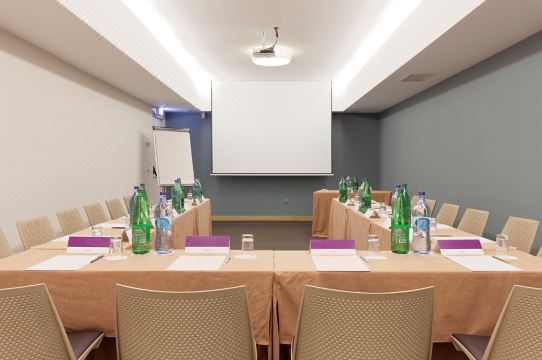 3. 머큐어 리스보아..