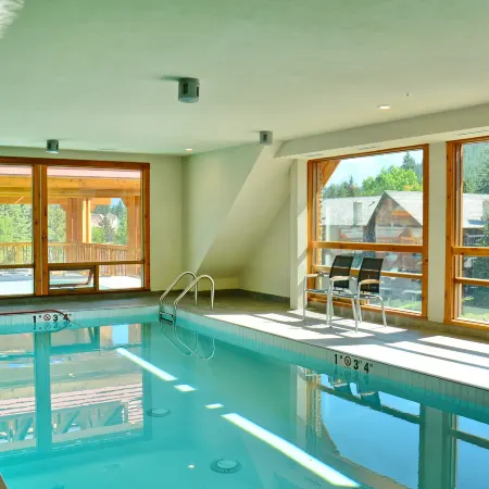 Moose Hotel and Suites