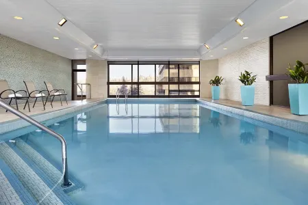 Delta Hotels Calgary Downtown Отели рядом с достопримечательностью «Университет Летбридж Калгари Кампус»