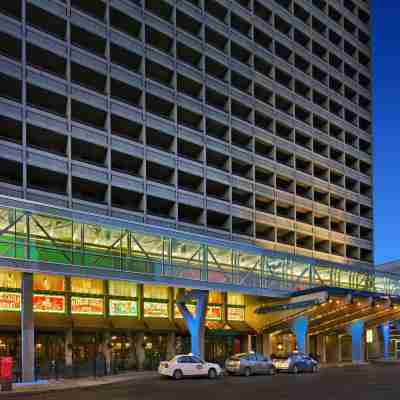 Delta Hotels Winnipeg Hotel Exterior