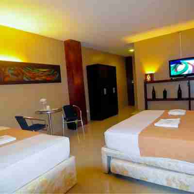 Royal Coast Tourist Inn and Restaurant Rooms