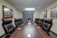 Comfort Inn & Suites Ambassador Bridge - Pet friendly