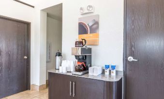 Motel 6 Kannapolis, NC - Concord - Housity