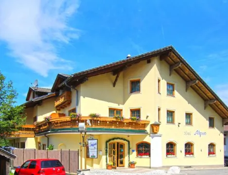 Riverside Rothbury Superior Lodge - Housity
