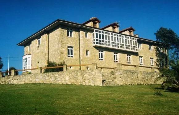 鄧斯德歐亞布里酒店