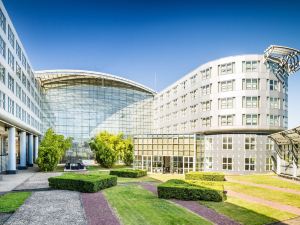 The Atrium Hotel & Conference Centre Paris CDG Airport, by Penta