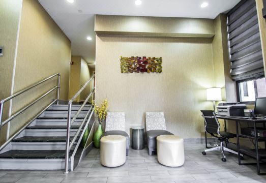 Red Lion Inn & Suites Brooklyn Over view