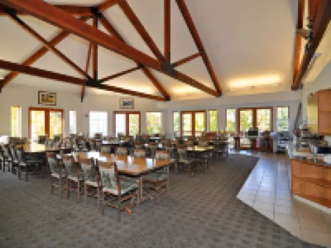 Lakeside Lodge and Suites Hotels in Chelan