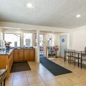 Ventura Grand Inn