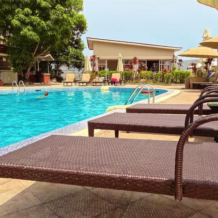 The Country Lodge Hotel