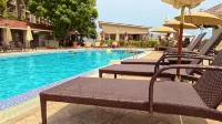 The Country Lodge Hotel Hotels in Freetown