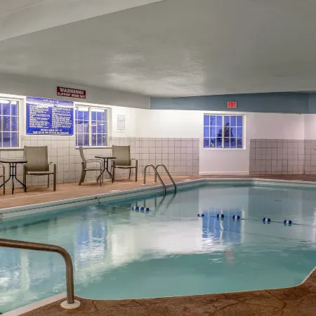 Super 8 by Wyndham Altoona