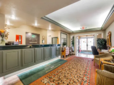 クオリティイン ポストフォールズ - クーアダリーン ポスト・フォールズのホテル