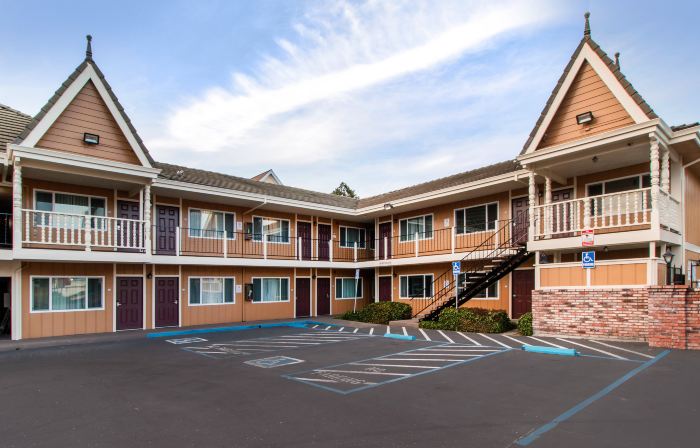 Ramada Bayside Inn and Suites