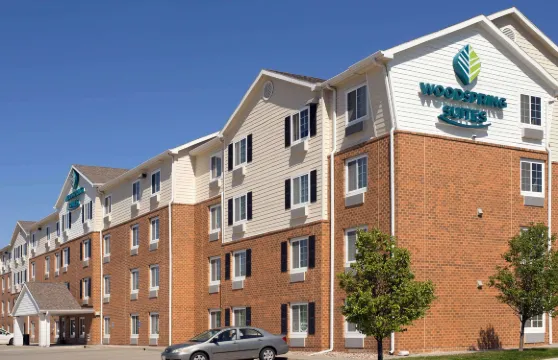 奧馬哈貝爾維尤伍德斯普林套房酒店 - 長住酒店