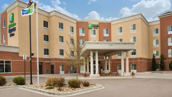 Holiday Inn Express & Suites Denver North - Thornton