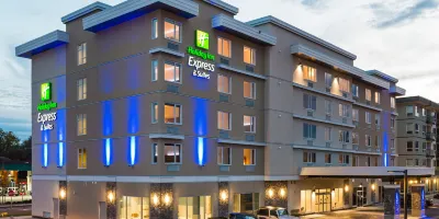Holiday Inn Express & Suites Victoria - Colwood Hotel dekat Spa A'lita
