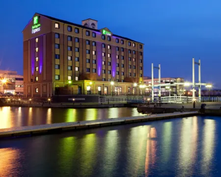 Holiday Inn Express MANCHESTER - SALFORD QUAYS by IHG Hotels in Salford