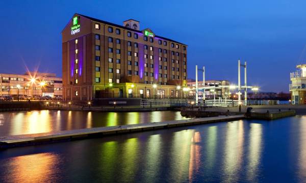 Holiday Inn Express Manchester - Salford Quays by IHG