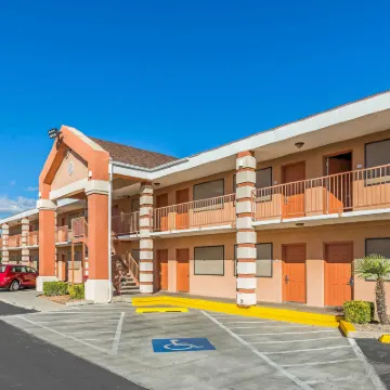 Quality Inn Washington - St George North Hotels near Pine Valley Chapel