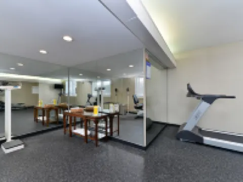 Holiday Inn Express SAN FRANCISCO-AIRPORT SOUTH by IHG Hotels in Burlingame