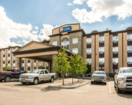 舒適套房酒店 薩斯喀徹温堡酒店