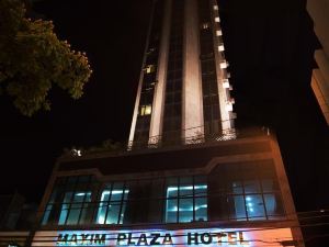 Maxim Plaza Hotel