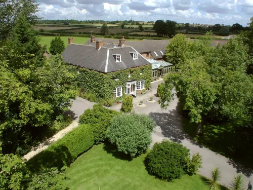 Marsh Farm Hotel Hotels in Lydiard Tregoze