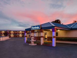 Travelodge by Wyndham Memphis