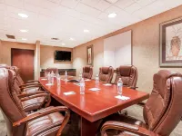La Quinta Inn & Suites by Wyndham Columbus North Hotels in Columbus