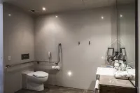 Pan Pacific Melbourne Hotels near Komeyui Japanese Restaurant