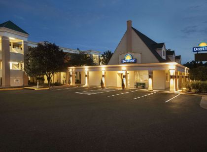 Days Inn by Wyndham Alexandria