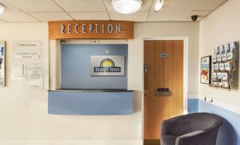 Days Inn by Wyndham Watford Gap