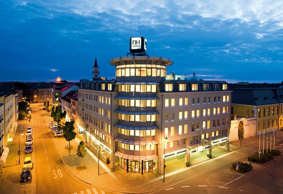 Dormero Hotel Dessau-Roßlau 로비