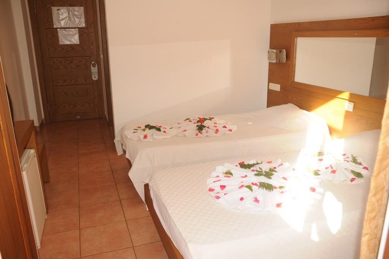 Club Pink Palace Hotel