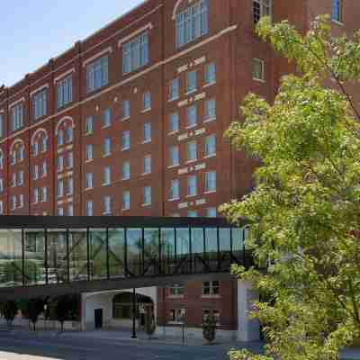 Drury Plaza Hotel Broadview Wichita Hotel Exterior