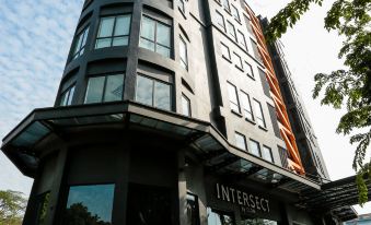 LAX Boutique Hotel
