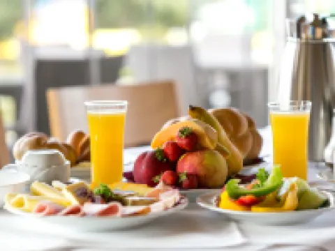 テルメンホテル クルツ ルッツマンスブルクのホテル