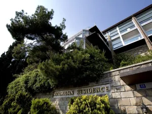 Maximilian Suites