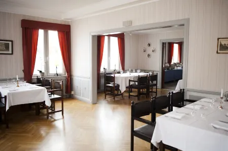 Reftele Wardshus Отели в г. Gislaved