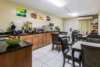 Quality Inn & Suites Near Lake Oconee Hotels in Greene County