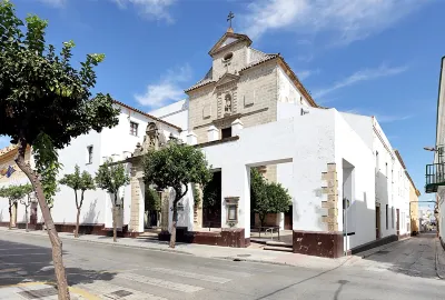 Crisol Monasterio de San Miguel Hotels near Playa de La Caleta