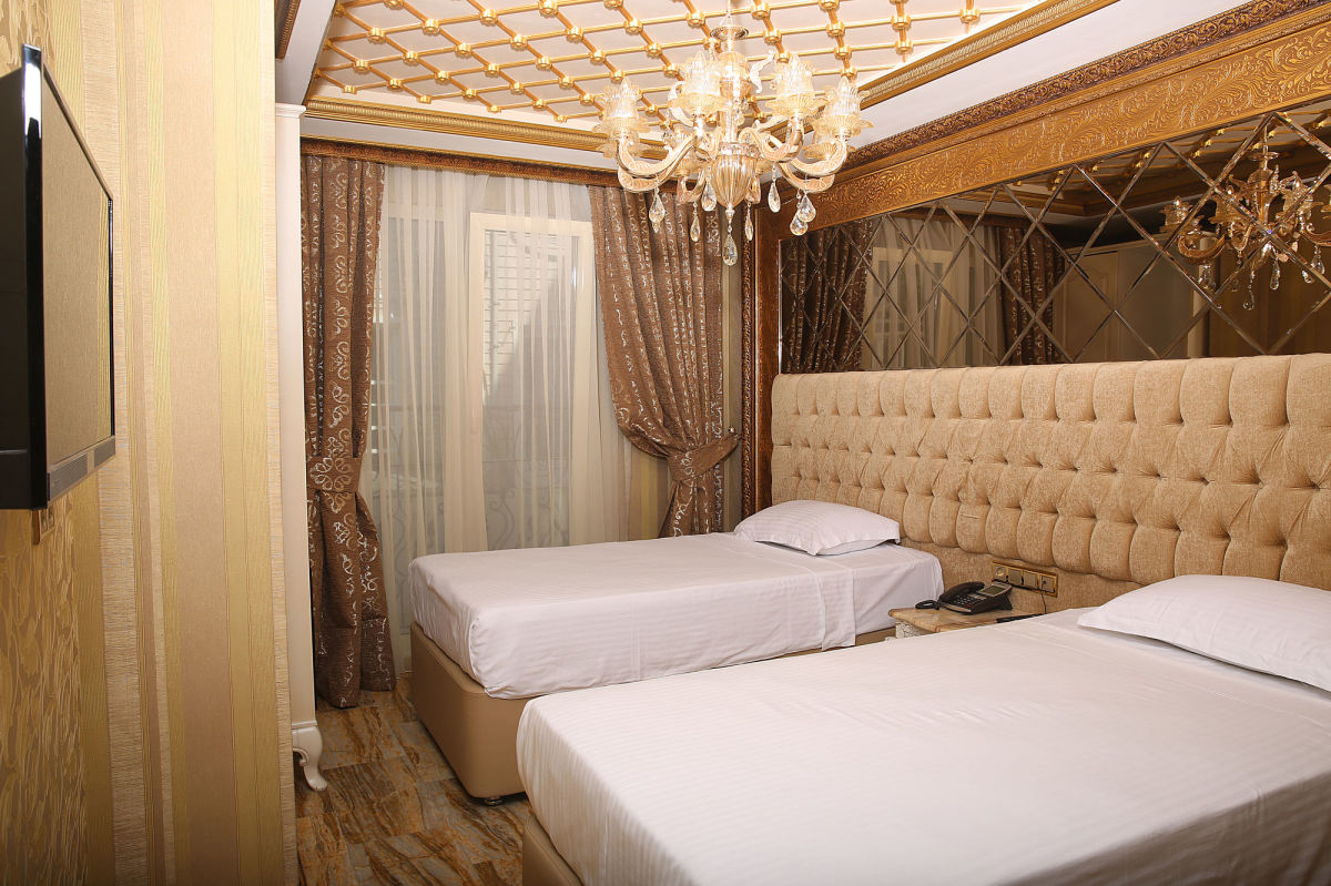 Laleli Blue Marmaray Hotel