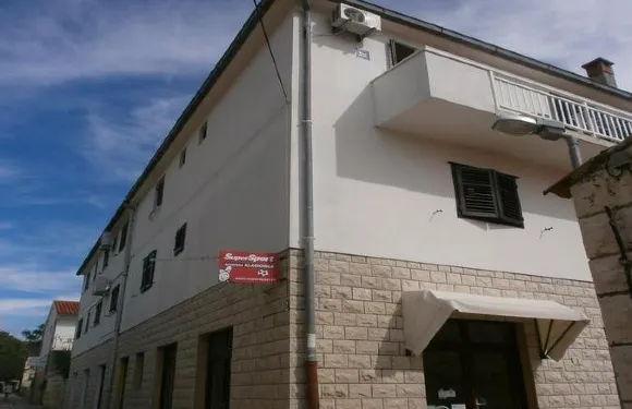 扎尼諾維克旅館