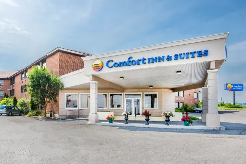 Comfort Inn & Suites - موقف سيارات