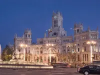 Mercure Madrid Centro Отели рядом с достопримечательностью «Аллея Прадо»