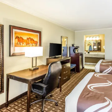 Quality Inn & Suites