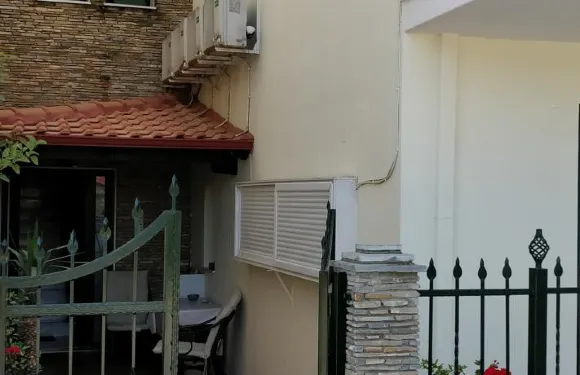 赫爾馬諾斯公寓