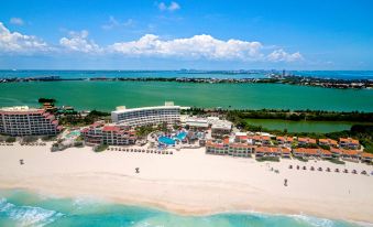 Grand Park Royal Cancun - All Inclusive